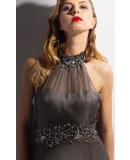 Abito grigio dettaglio